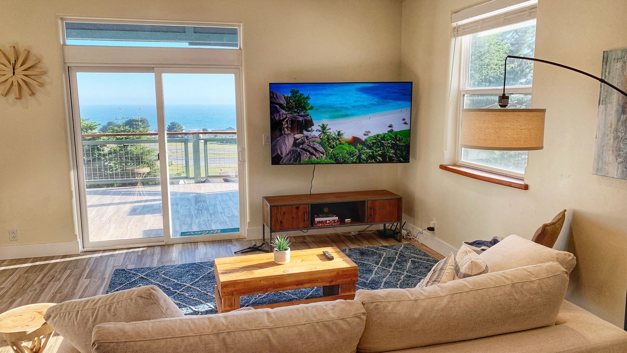Photo of Livingroom in Shelter Cove