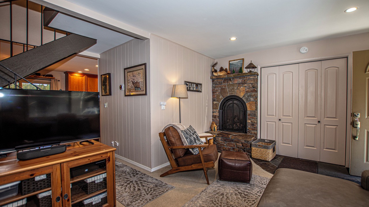 Photo of Livingroom in Lake Forest