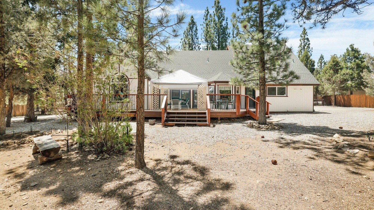Photo of Outdoor in Woodlands