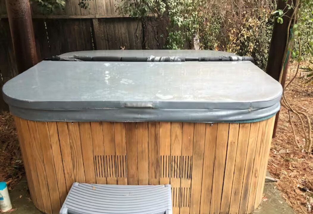Photo of Outdoor in West Davis Manor