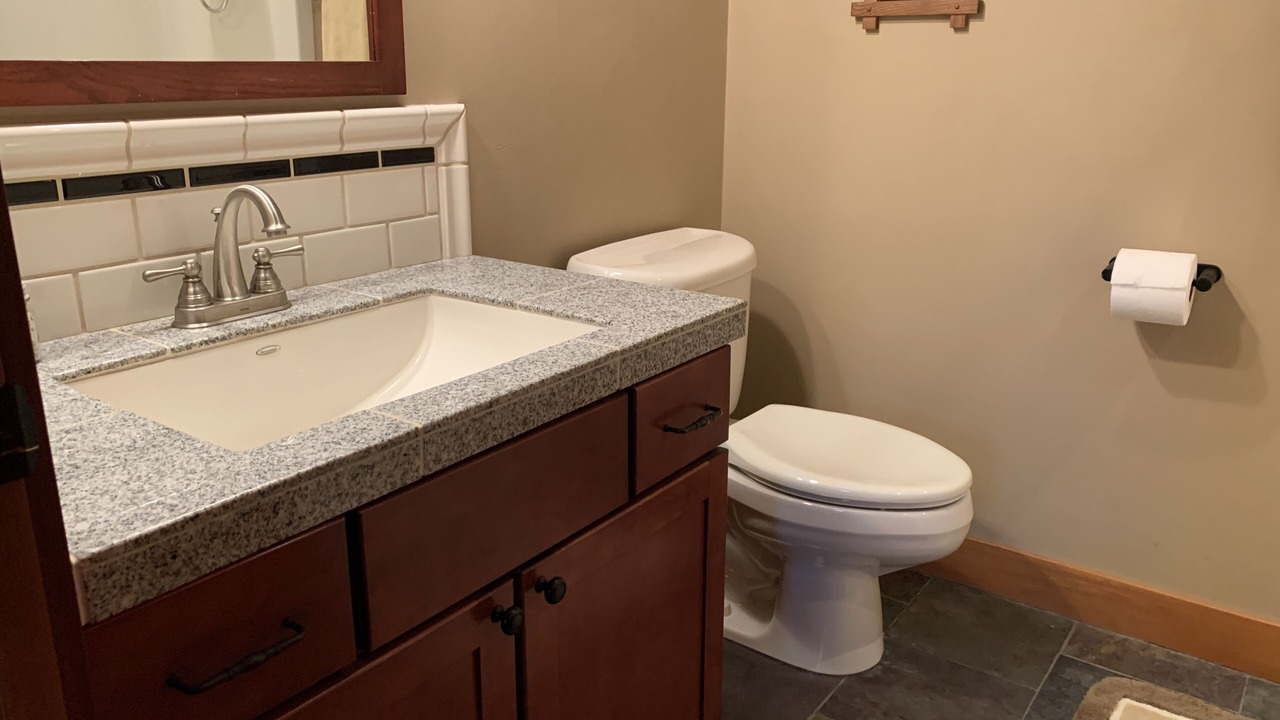 Photo of Bathroom in Alvadore