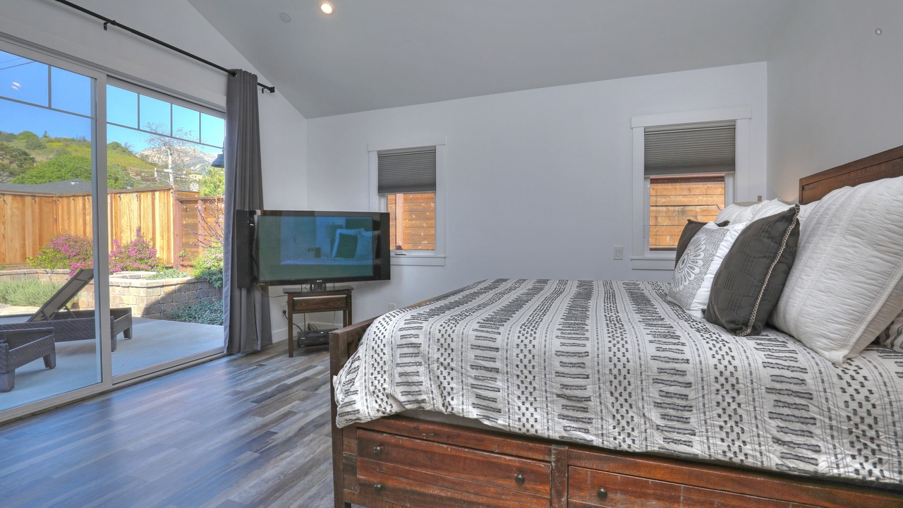 Photo of Bedroom in East San Roque
