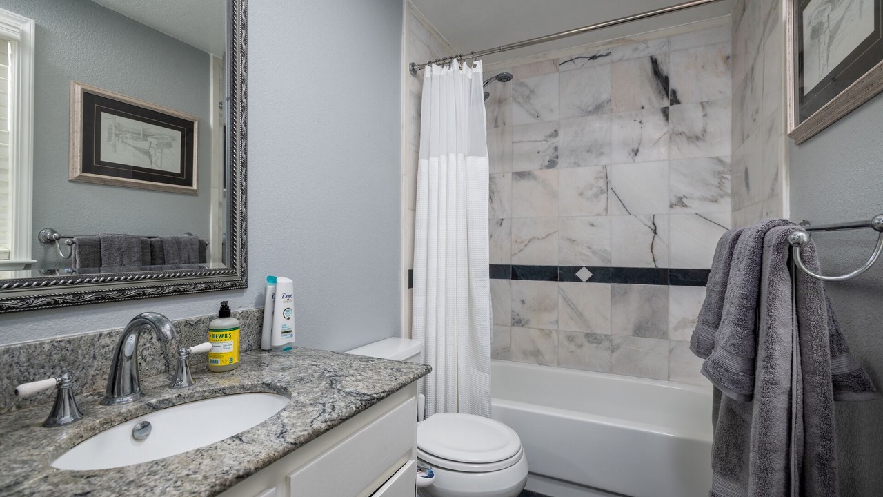 Photo of Bathroom in Oak Harbor