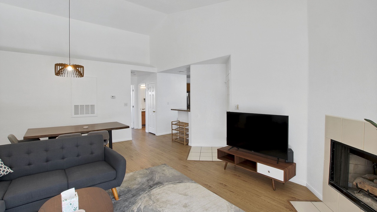 Photo of Livingroom in Spring Valley