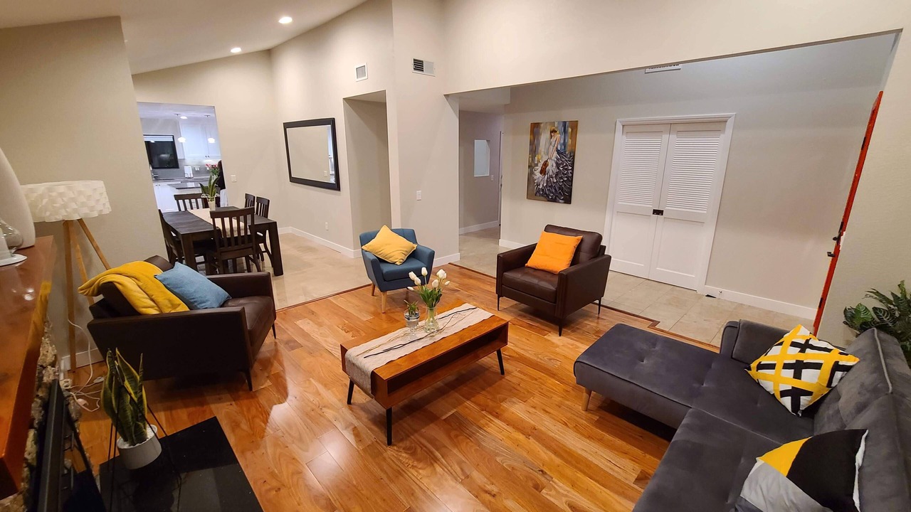 Photo of Livingroom in Lincoln Acres