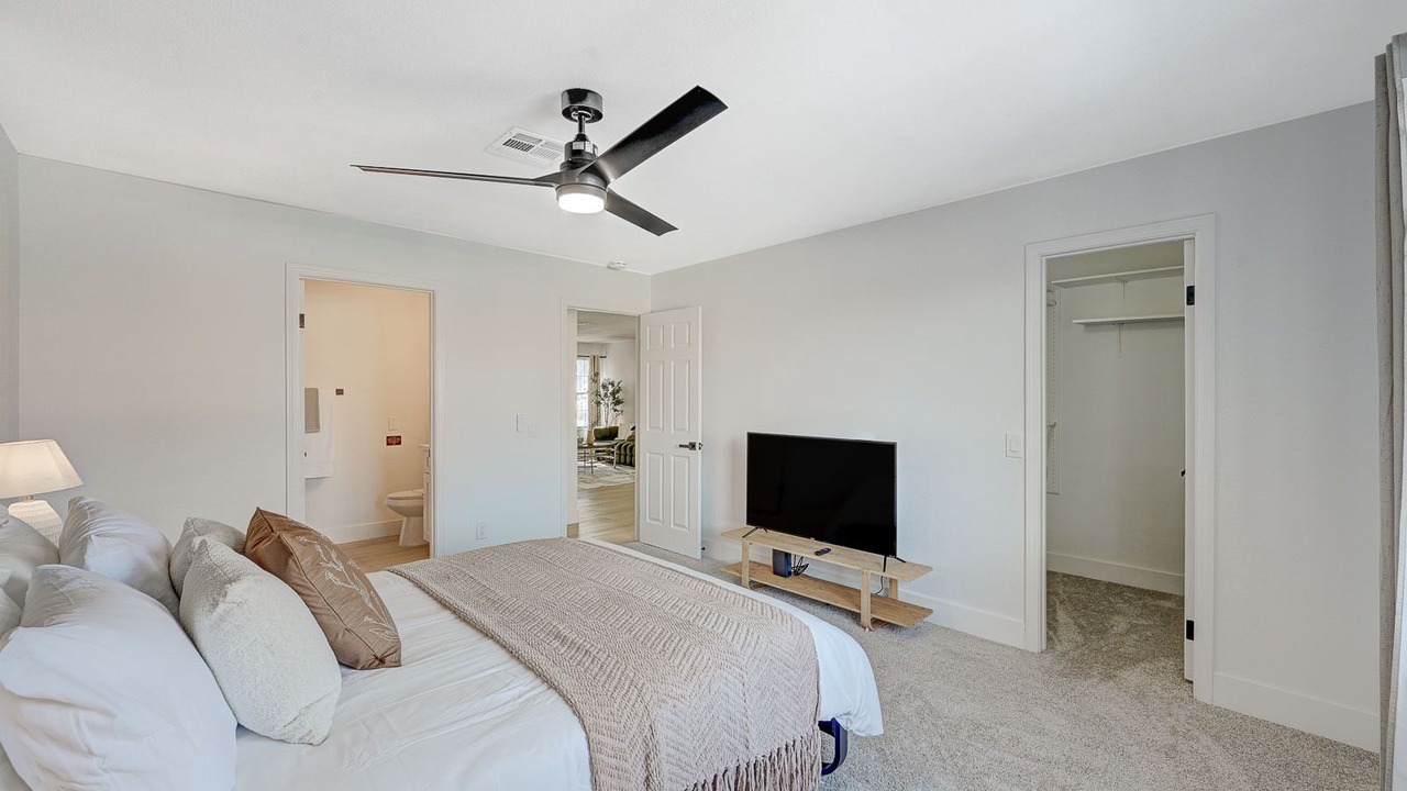 Photo of Bedroom in Spring Valley