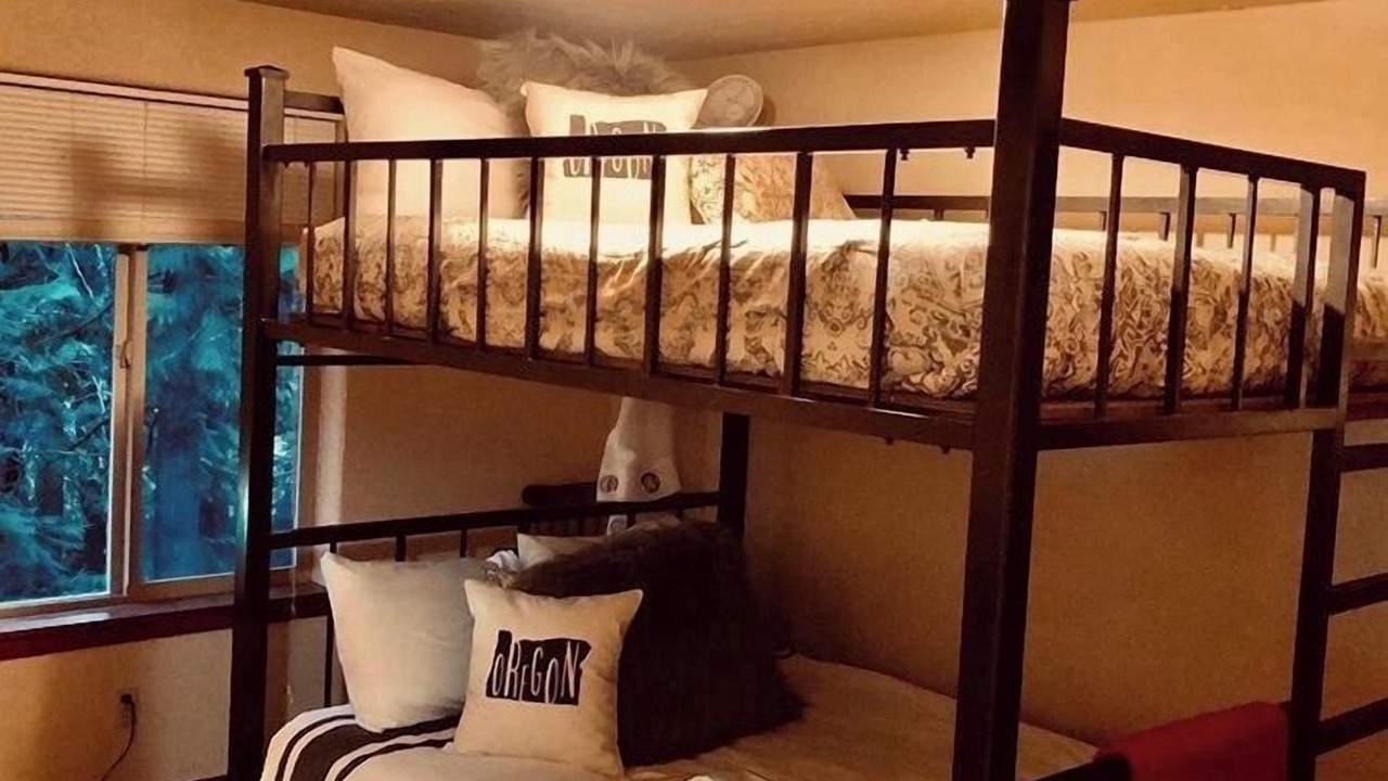 Photo of Bedroom in Rhododendron