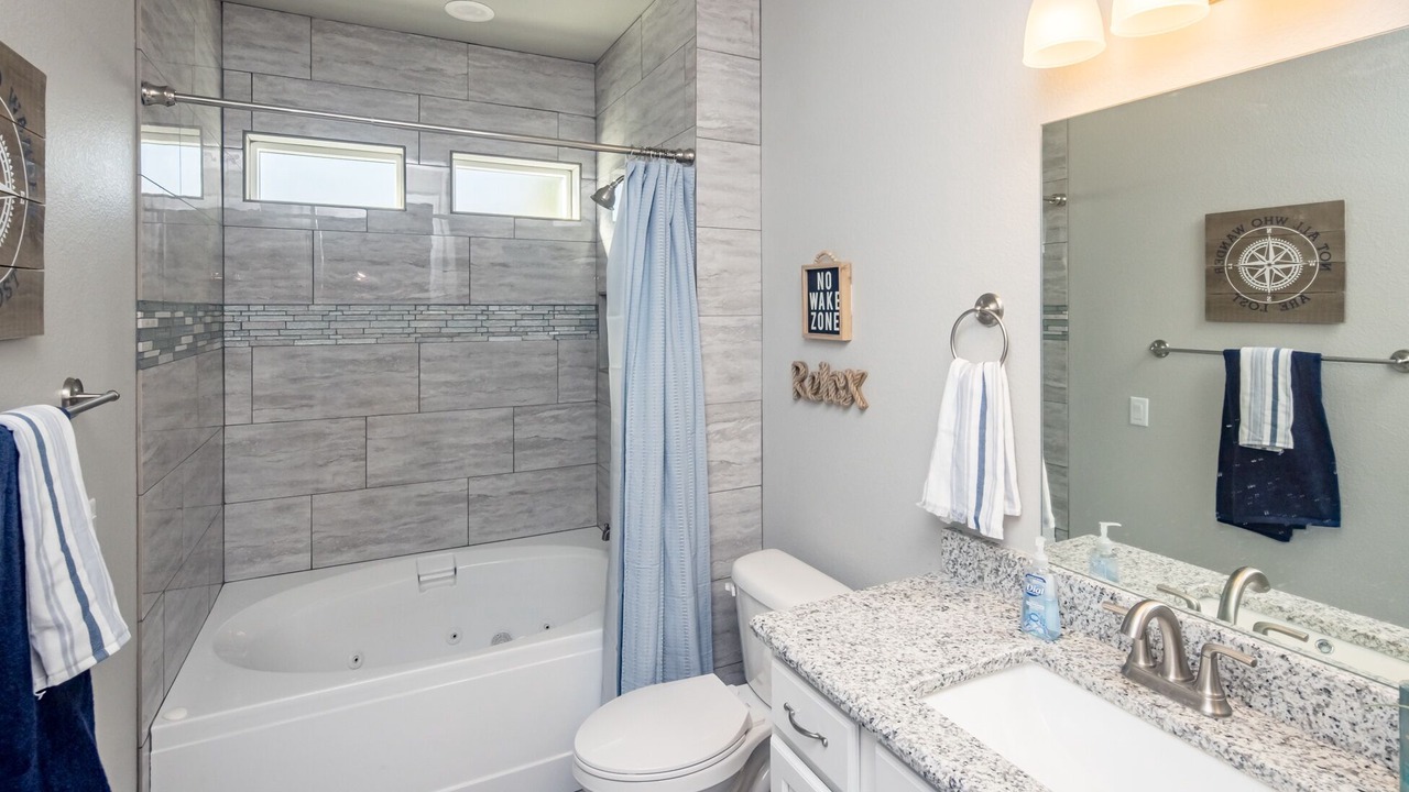 Photo of Bathroom in Holiday Shores