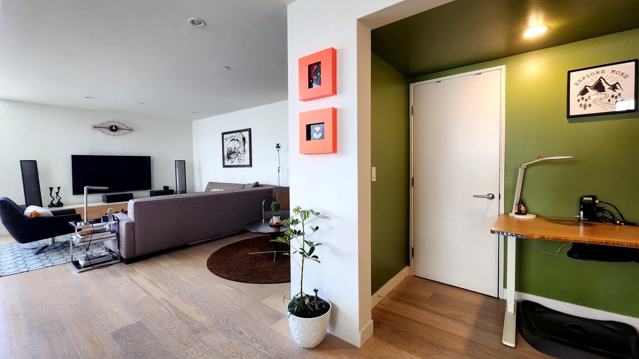 Photo of Livingroom in Beverly Grove