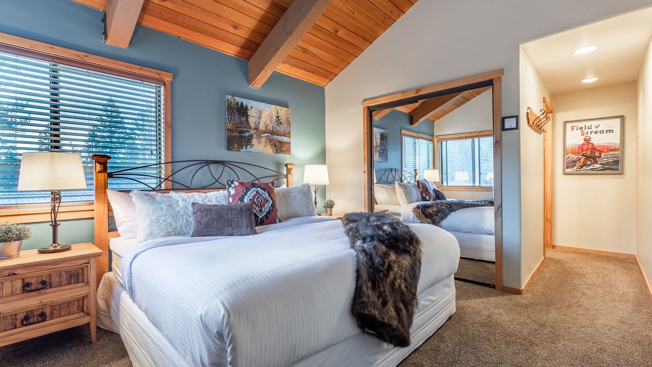 Photo of Bedroom in Mammoth Lakes