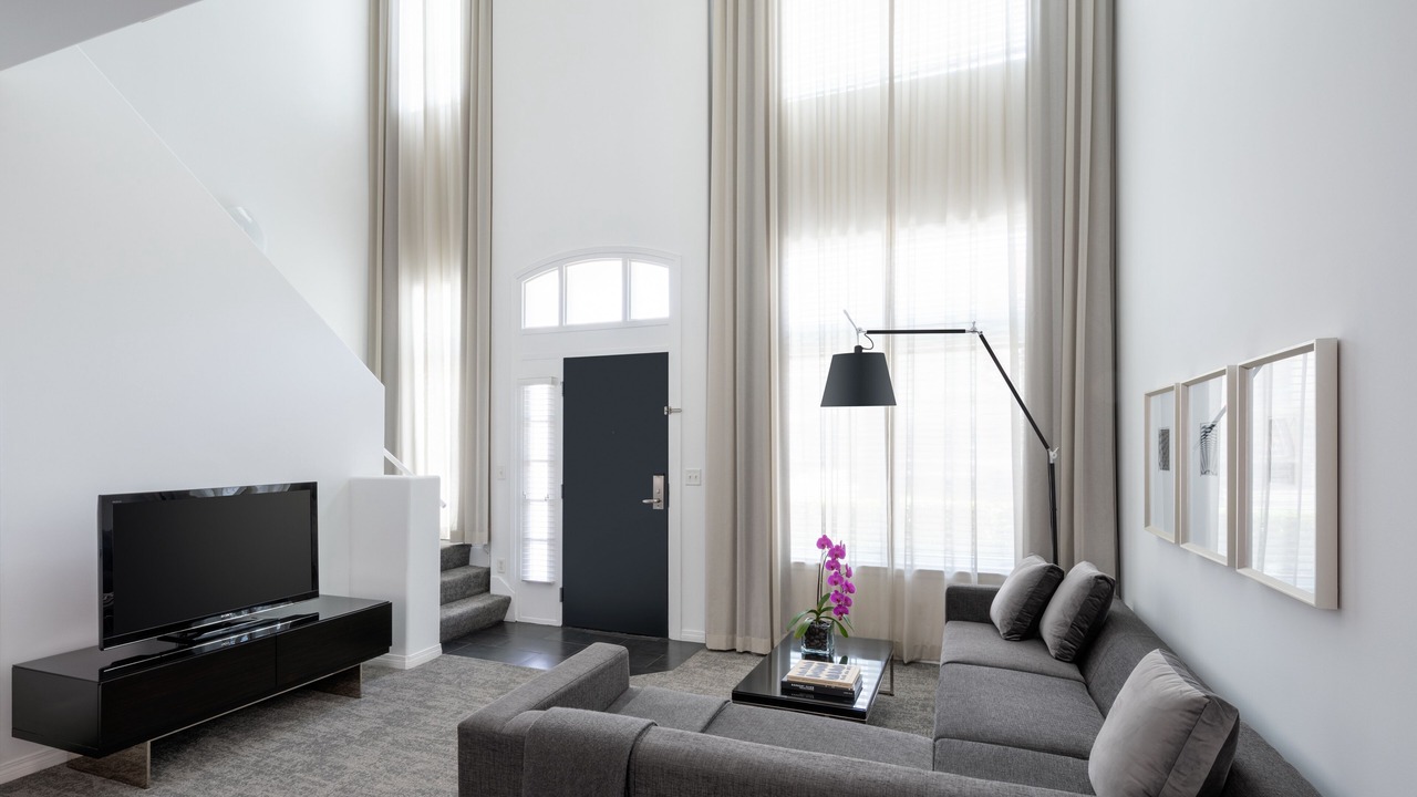 Photo of Bedroom in Beverly Hills