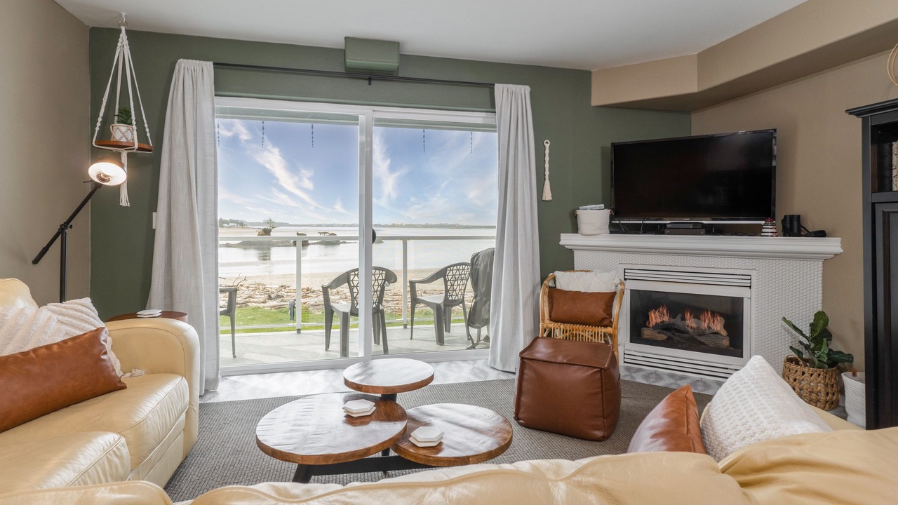 Photo of Livingroom in Lincoln City