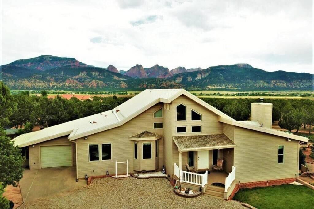 Photo of Outdoor in New Harmony