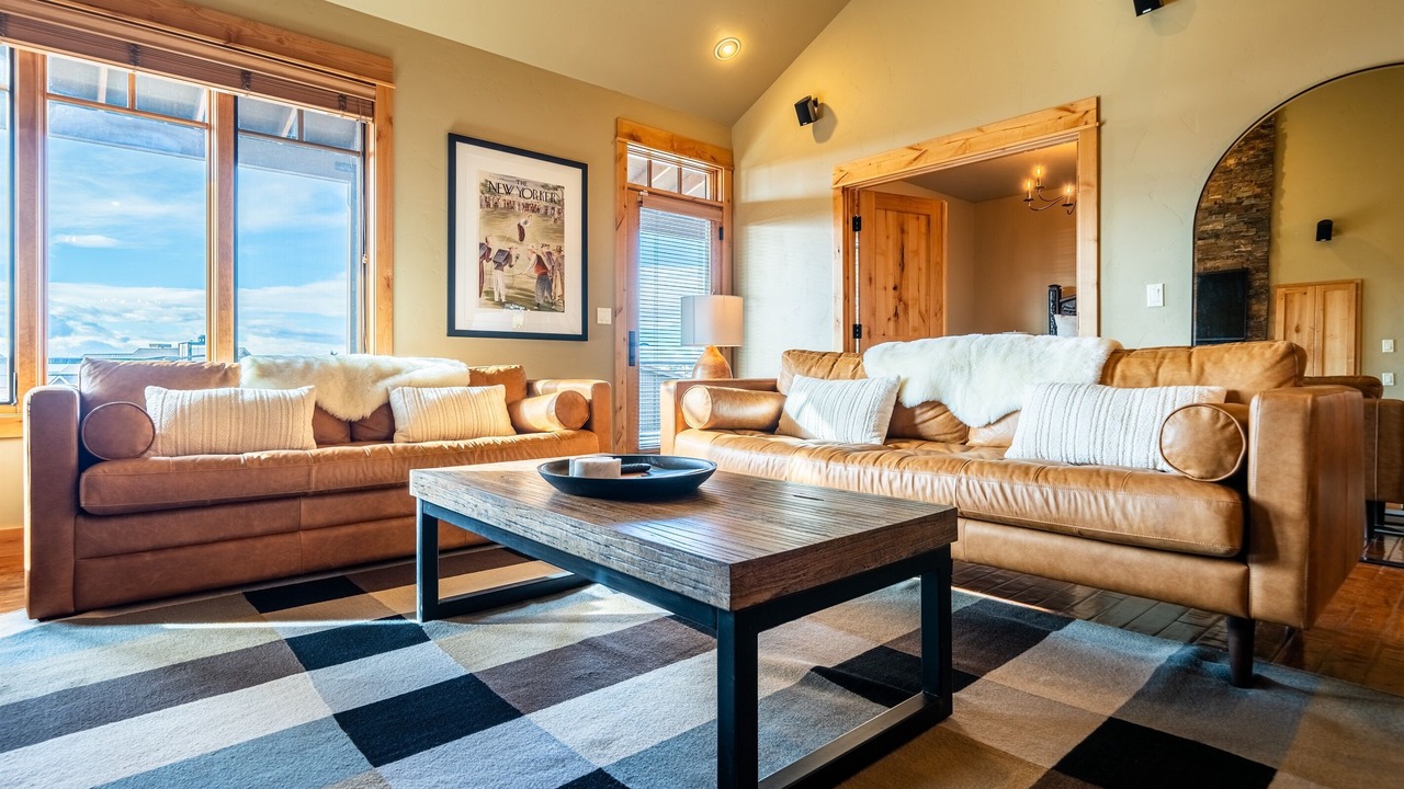 Photo of Livingroom in Powell Butte