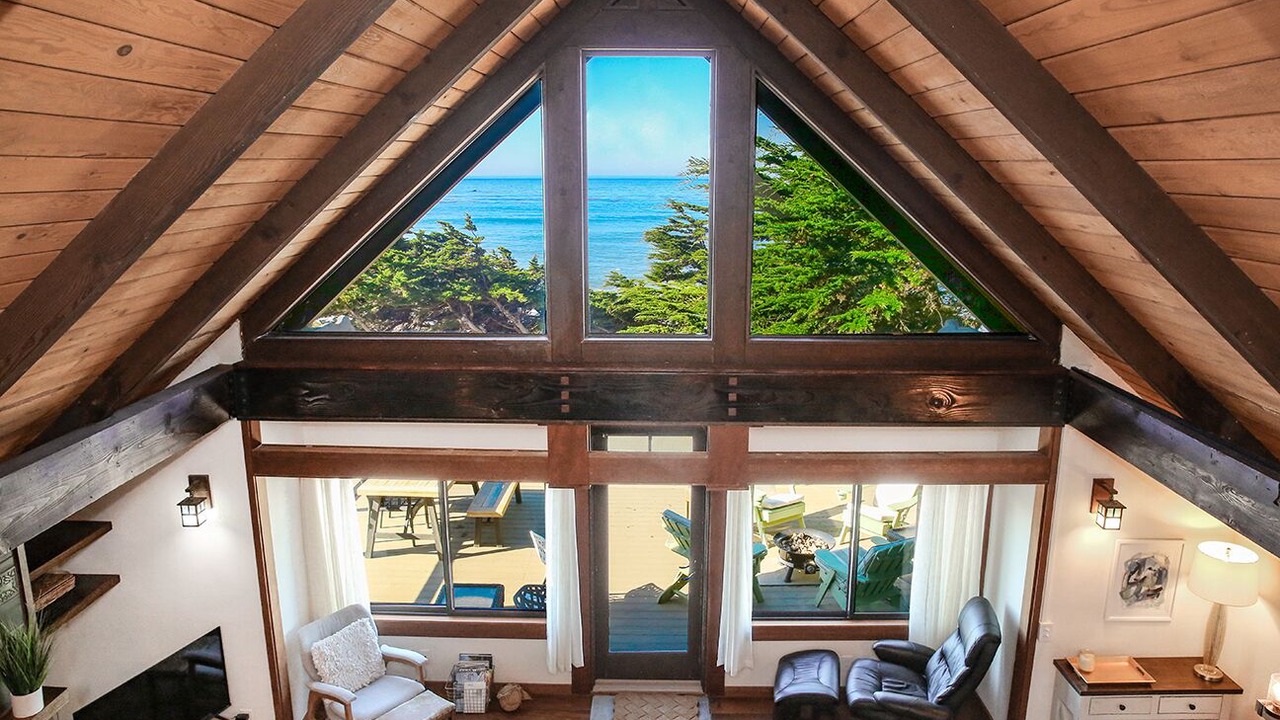 Photo of Livingroom in San Simeon