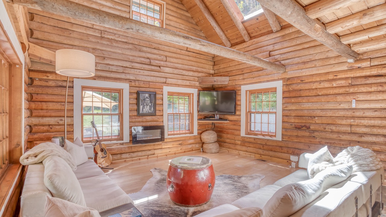 Photo of Bedroom in Neskowin