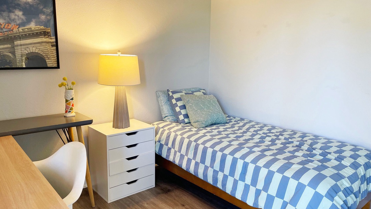 Photo of Bedroom in Desert Park Estates