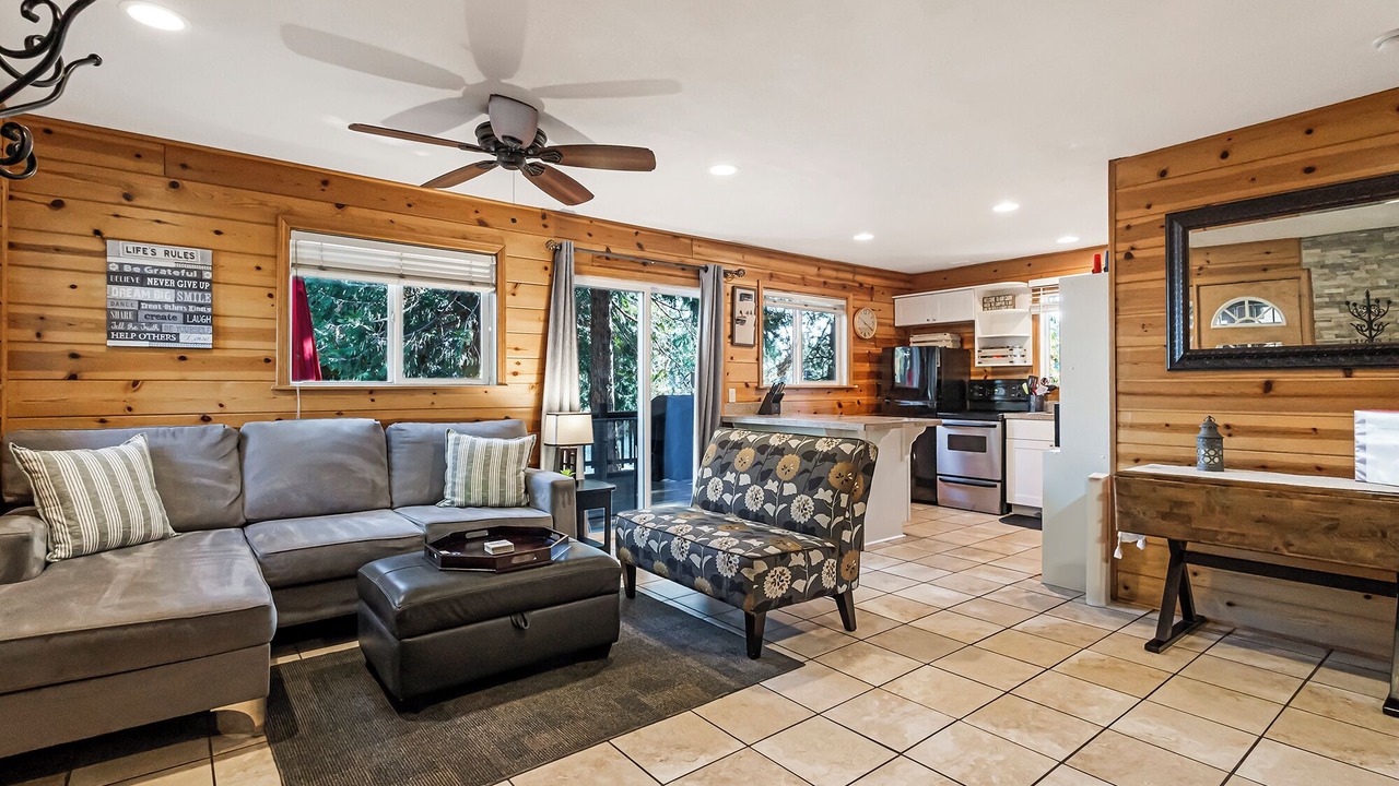 Photo of Bedroom in Peninsula Village