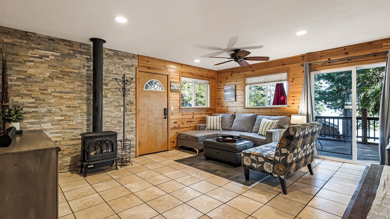 Photo of Bedroom in Peninsula Village