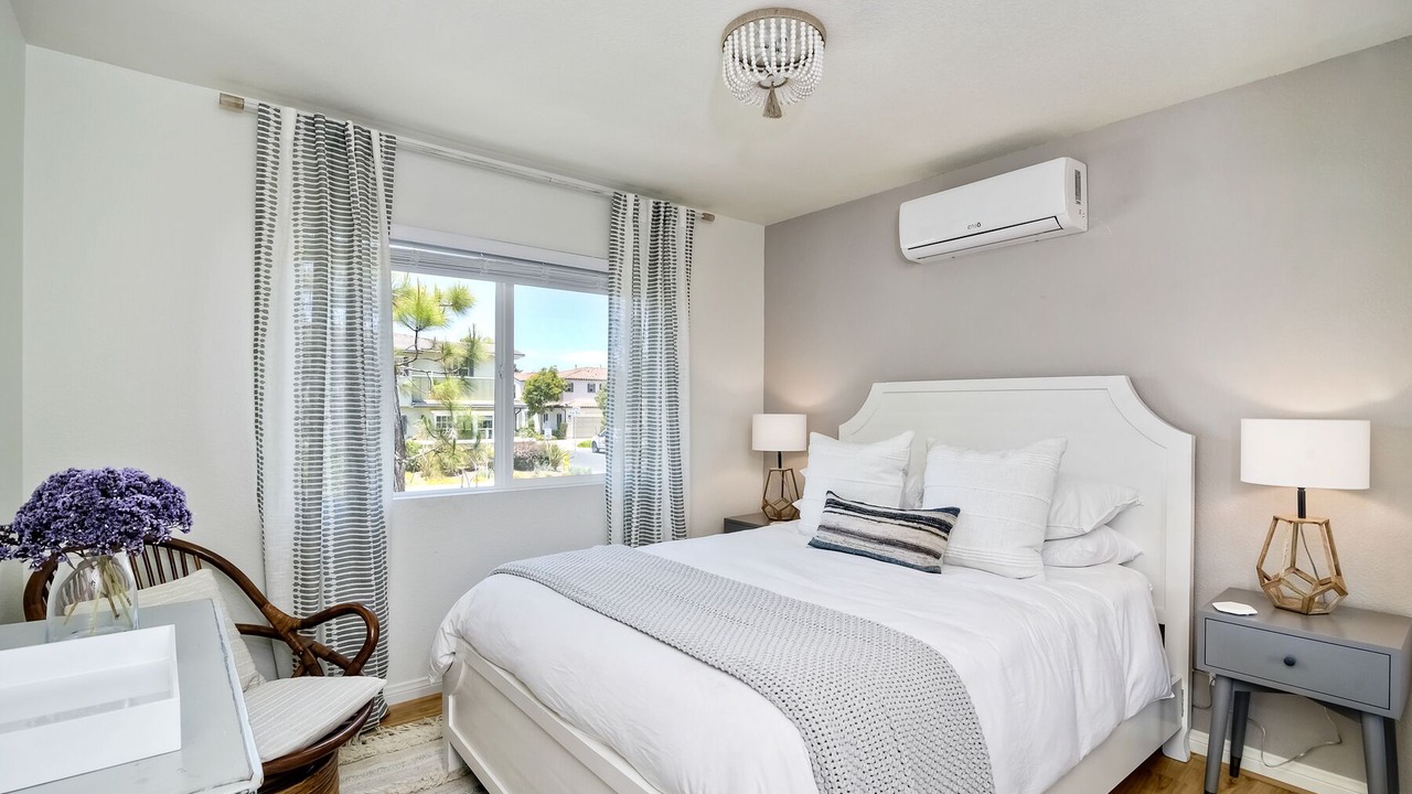 Photo of Bedroom in Leucadia