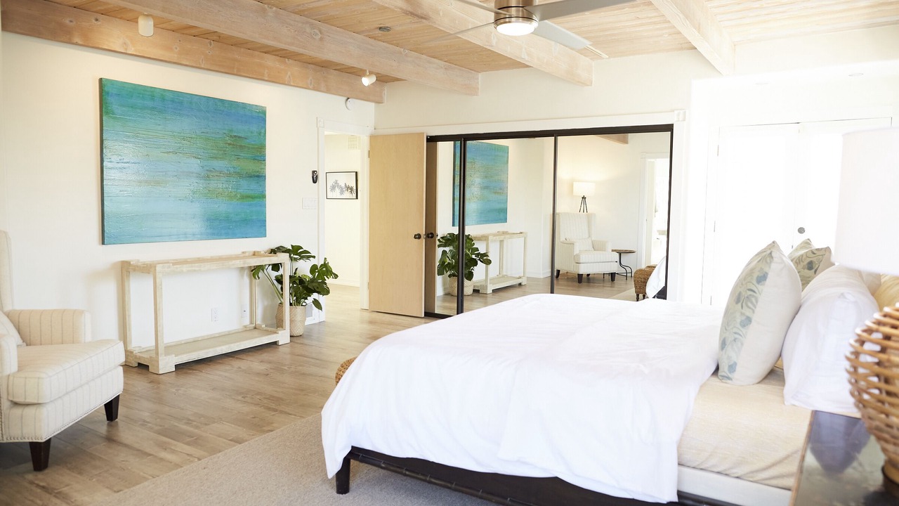 Photo of Bedroom in Cardiff-by-the-Sea