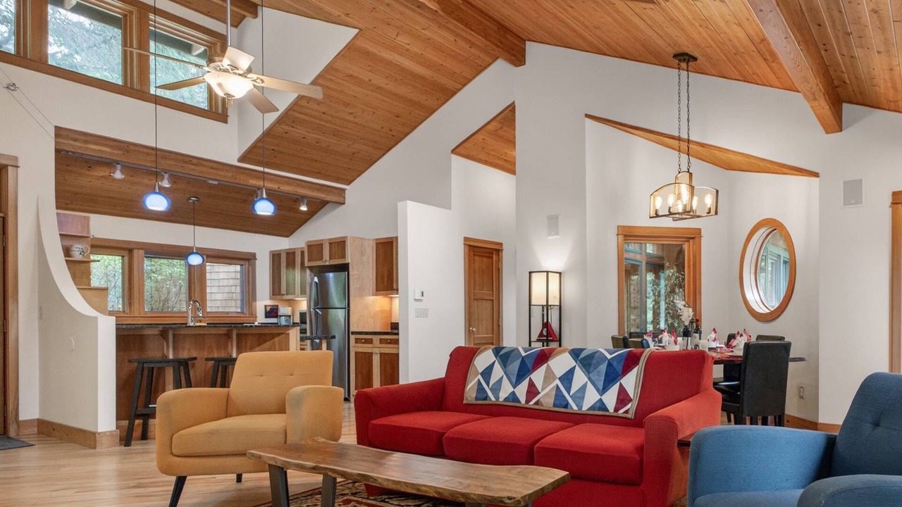 Photo of Livingroom in Dunes City
