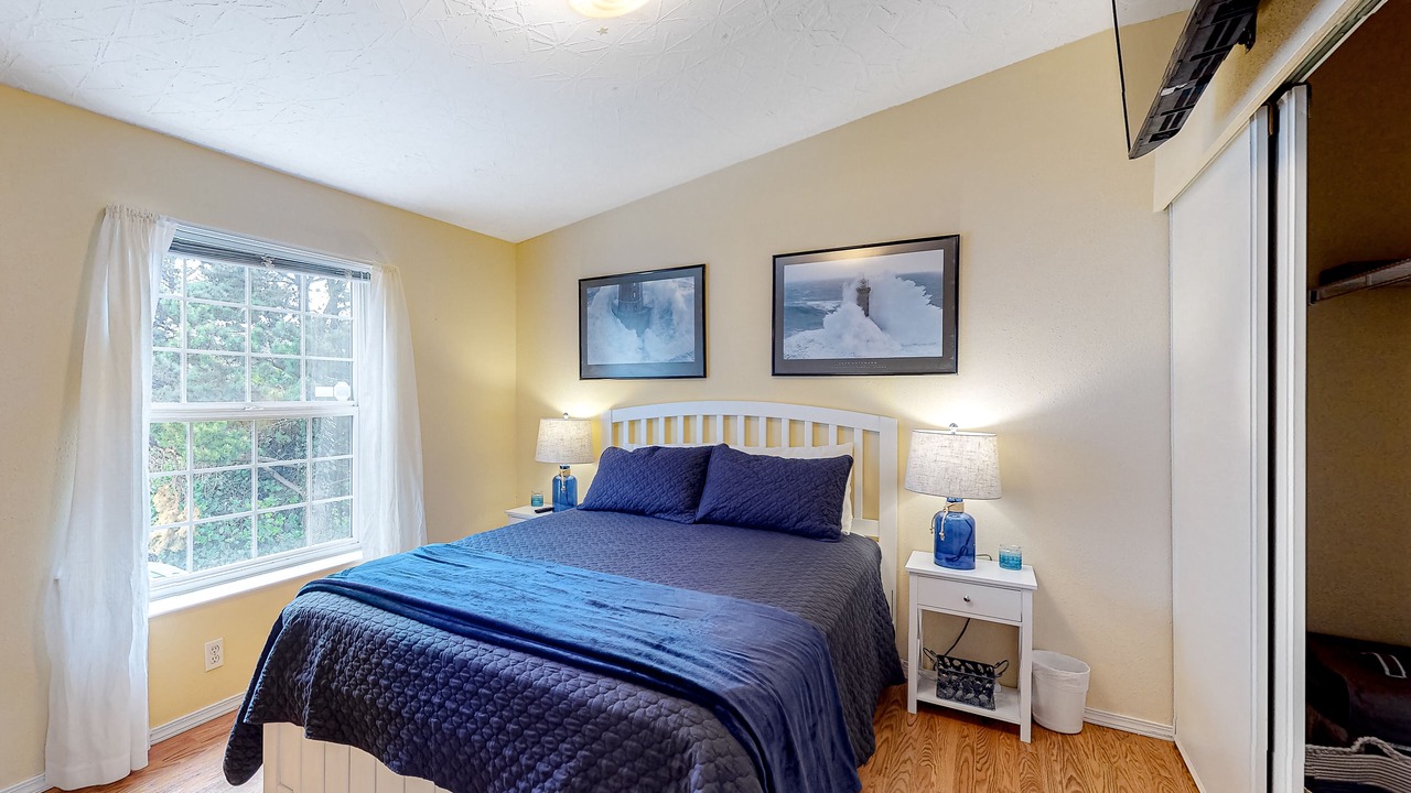 Photo of Bedroom in Nelscott