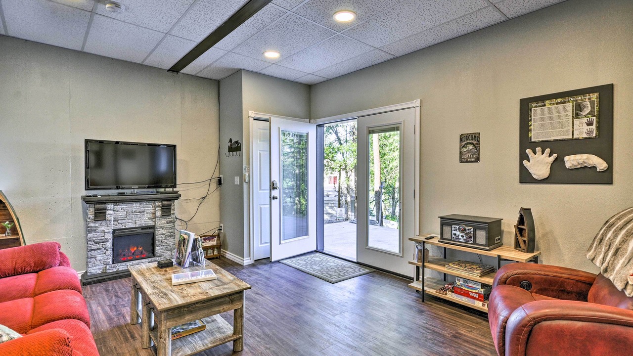 Photo of Livingroom in Pine Hollow