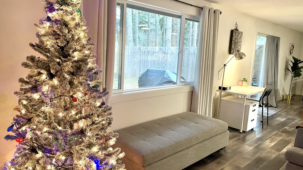 Photo of Livingroom in Evergreen