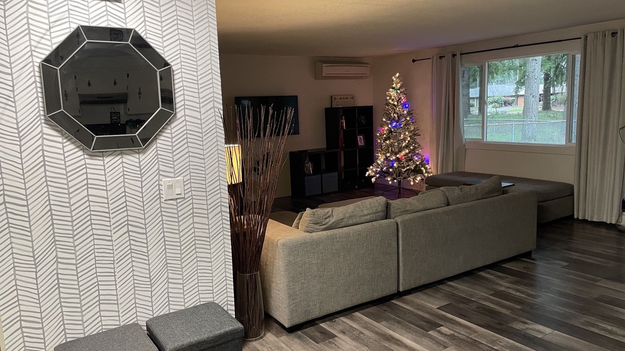Photo of Livingroom in Evergreen