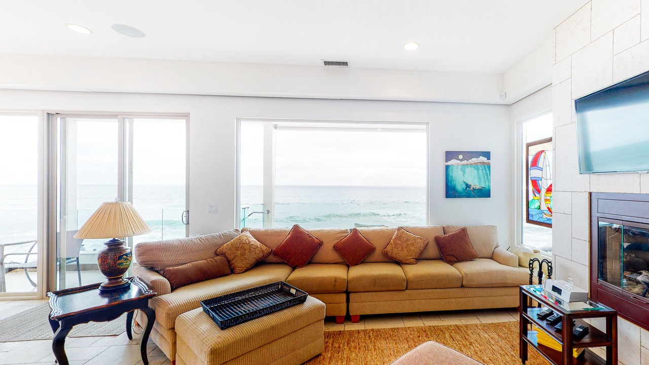 Photo of Livingroom in South Oceanside