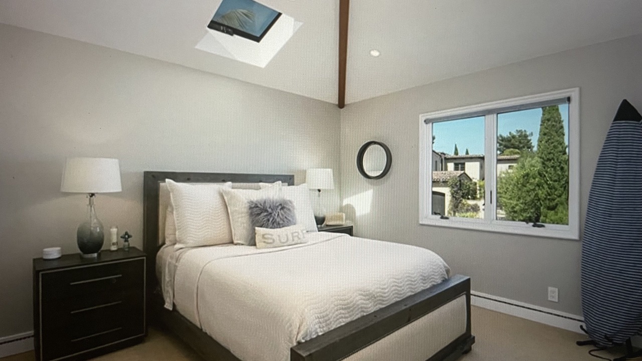 Photo of Bedroom in Corona del Mar
