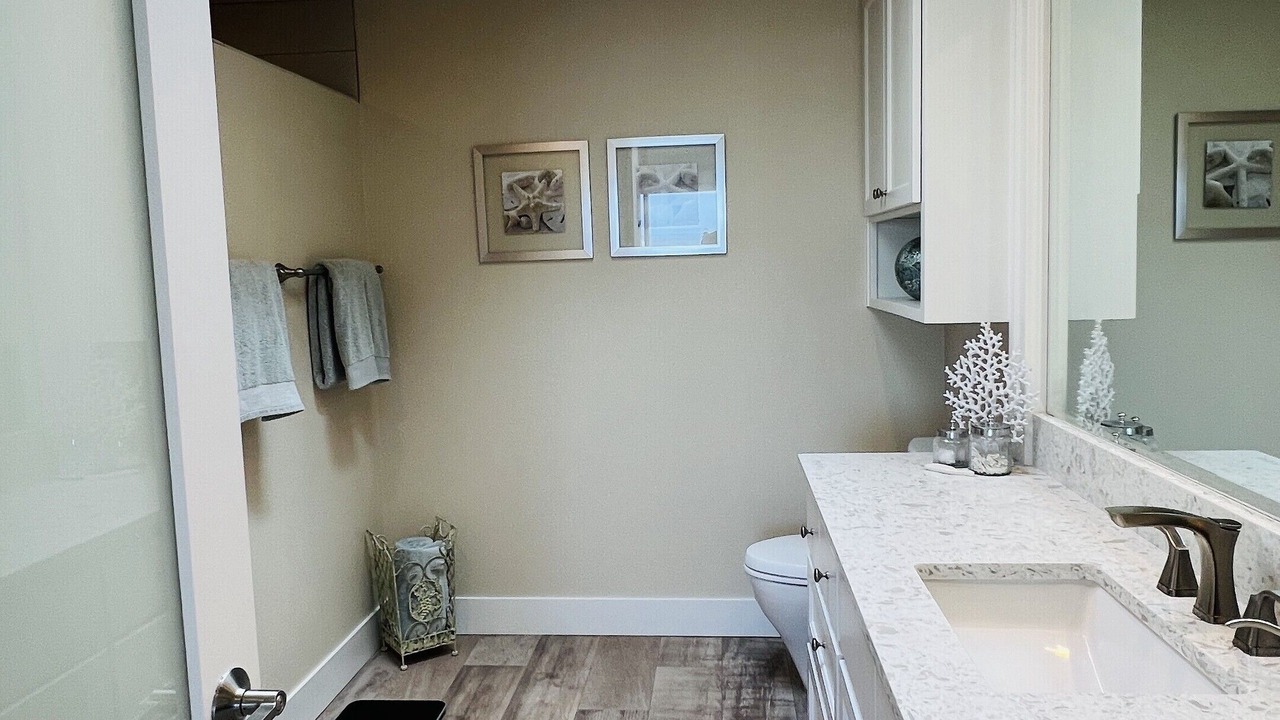 Photo of Bathroom in Rockaway Beach