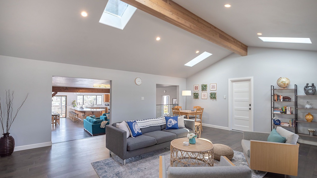 Photo of Livingroom in Del Rey Oaks