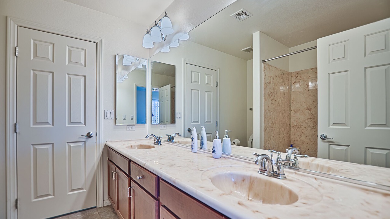 Photo of Bathroom in Enterprise