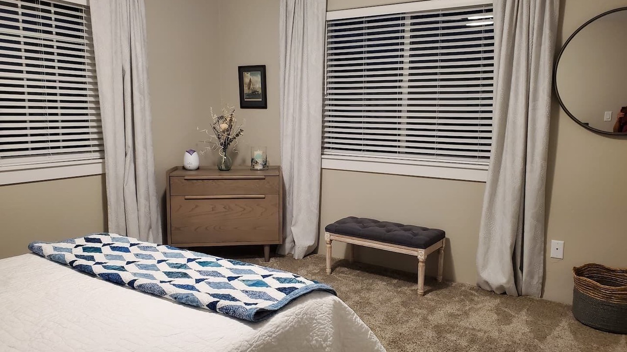 Photo of Bedroom in Eagle Point