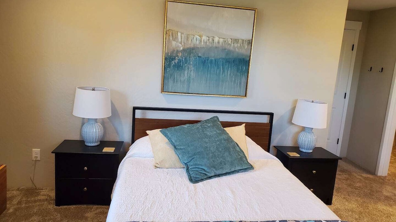 Photo of Bedroom in Eagle Point