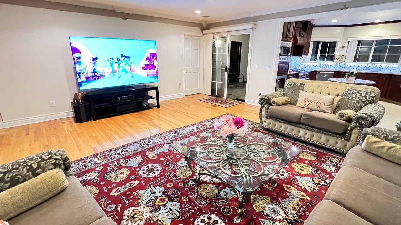 Photo of Bedroom in Valley Glen