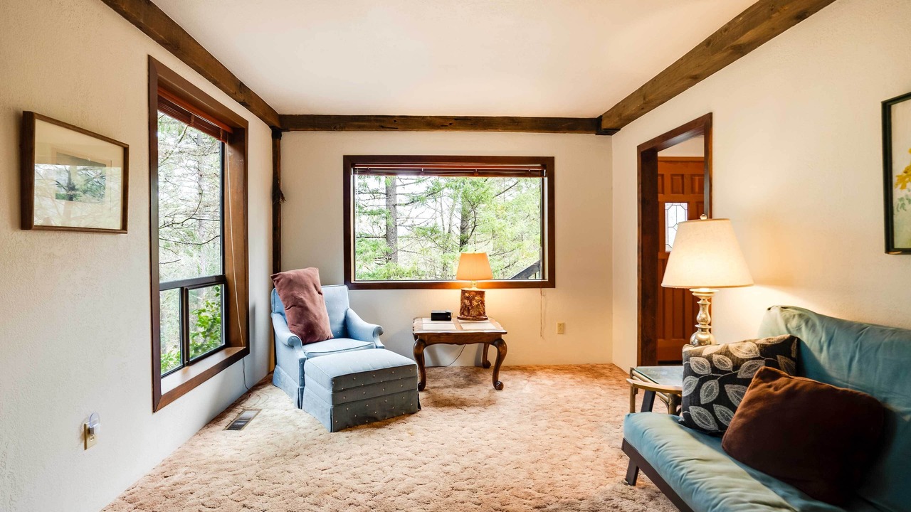 Photo of Livingroom in Murphy