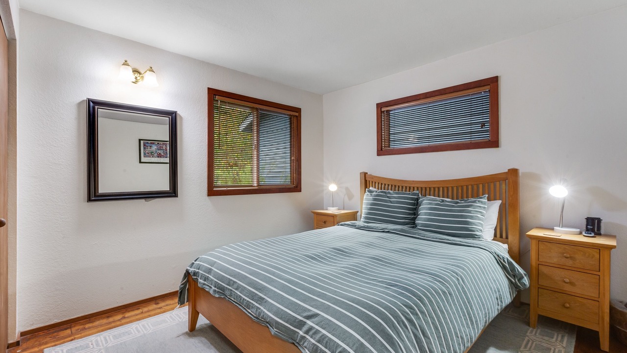 Photo of Bedroom in Seabeck