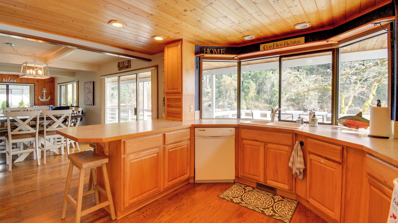 Photo of Kitchen in East Olympia