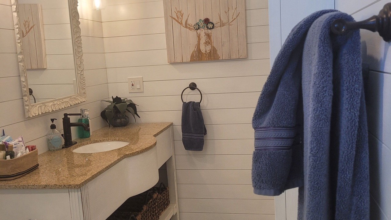 Photo of Bathroom in Clarkdale