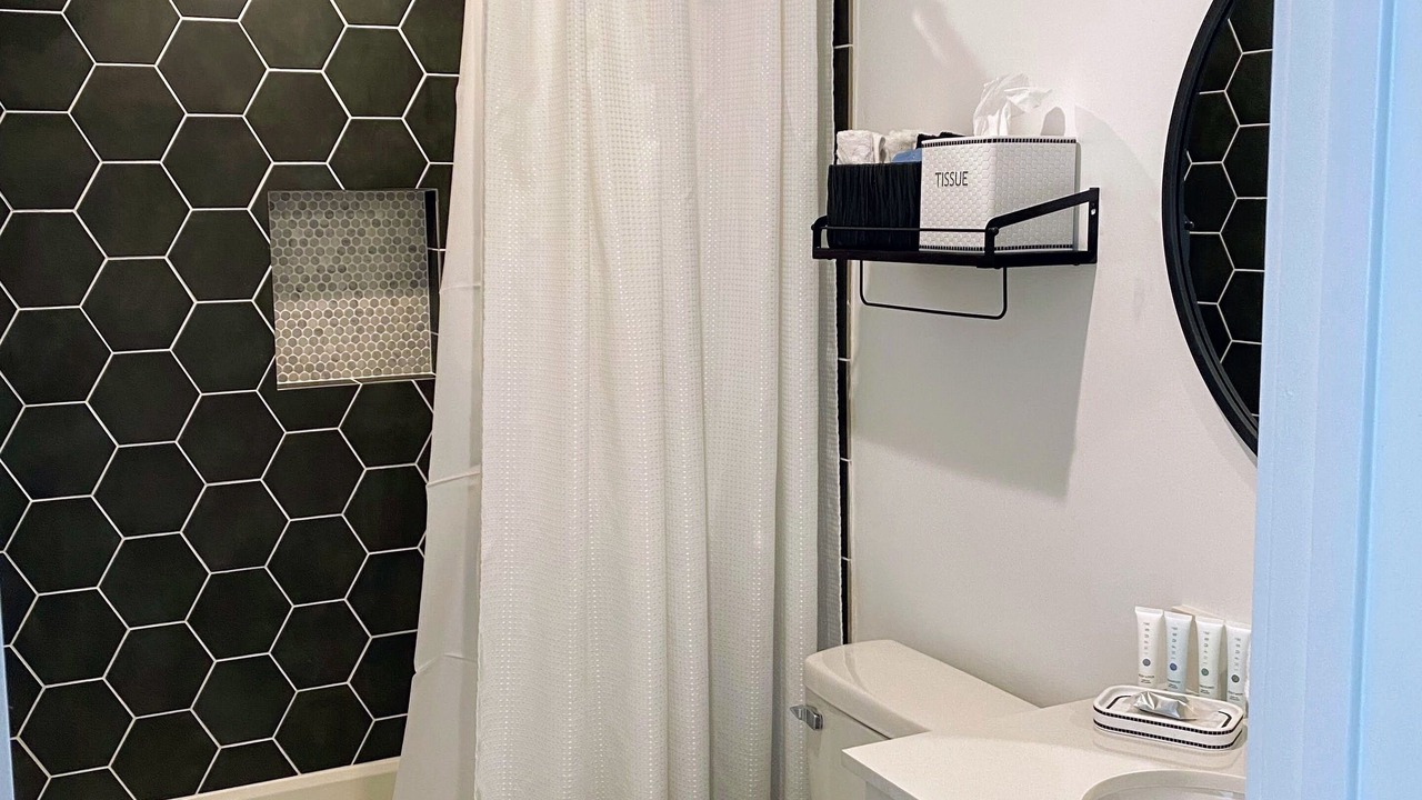 Photo of Bathroom in Marina Peninsula