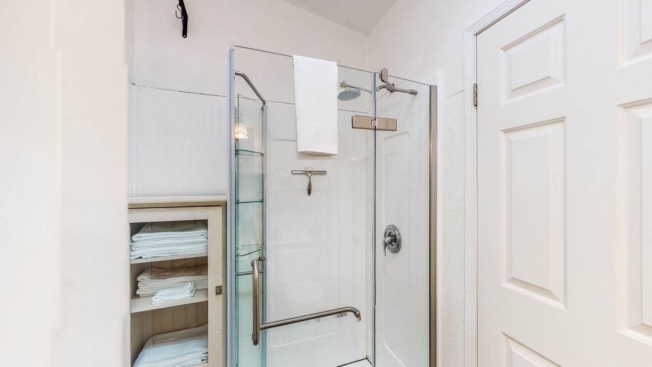 Photo of Bathroom in Port Orford