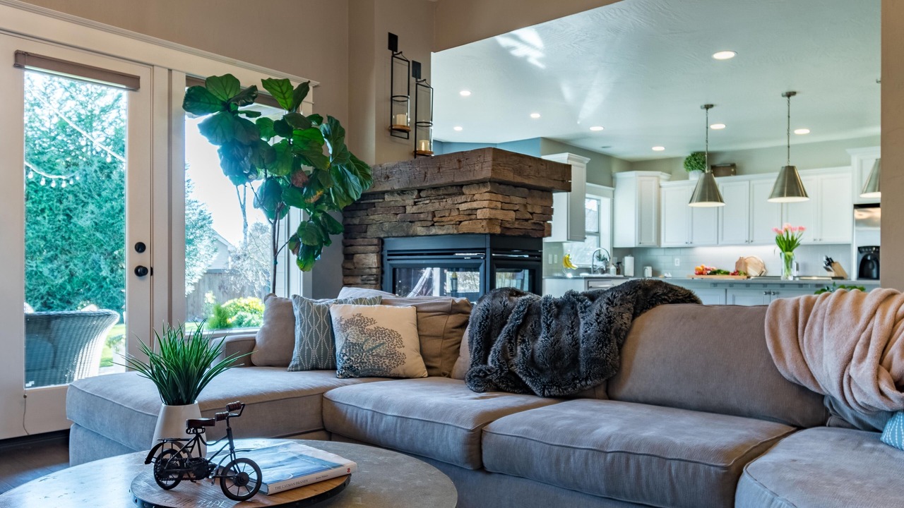 Photo of Livingroom in Eugene