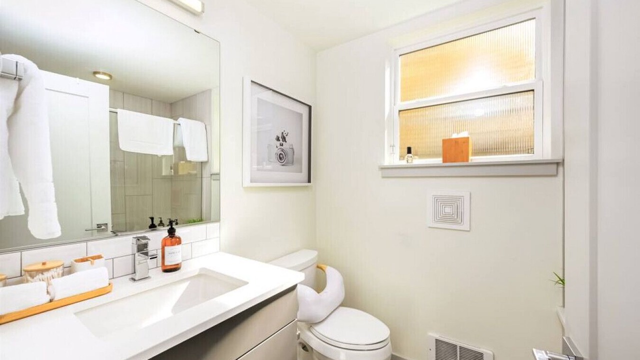 Photo of Bathroom in East Queen Anne