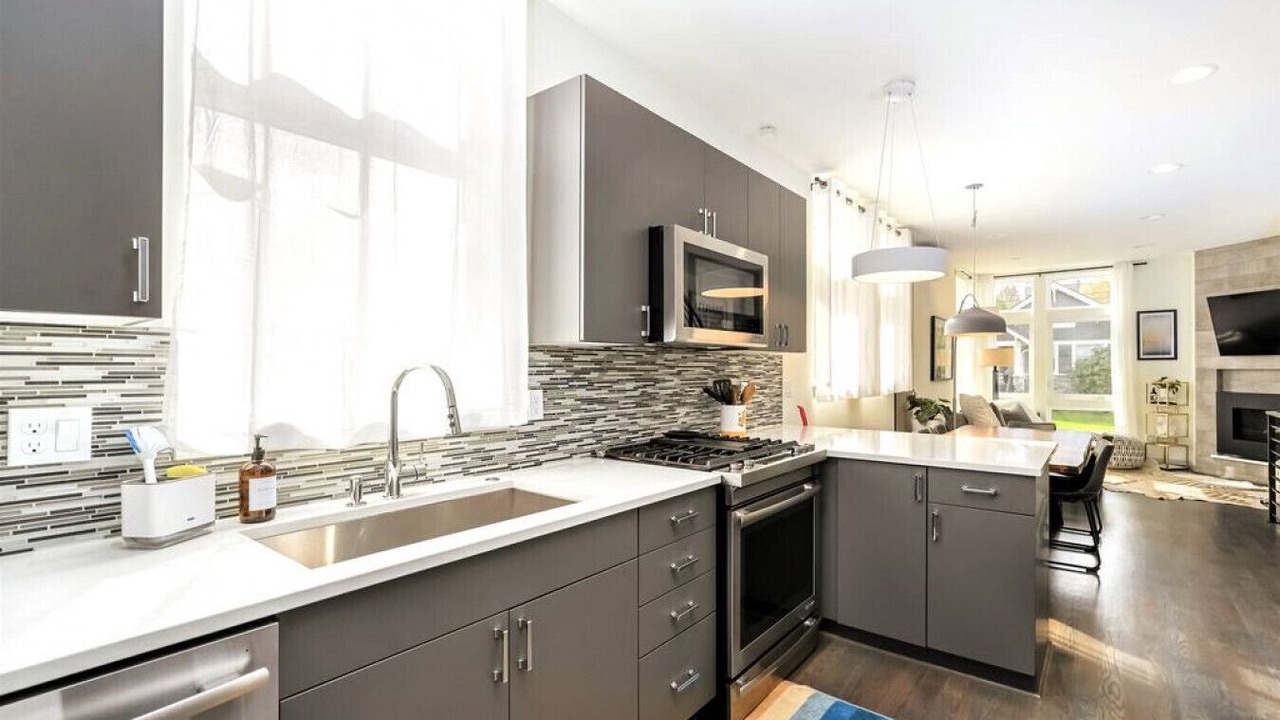Photo of Kitchen in East Queen Anne