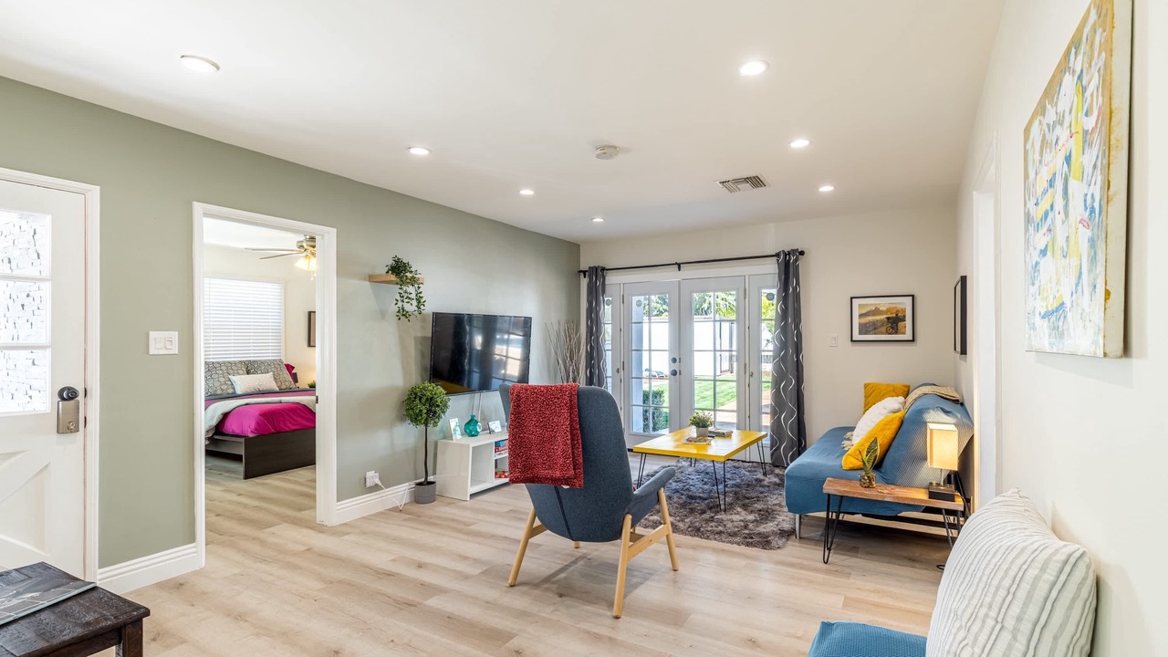 Photo of Bedroom in Tarzana