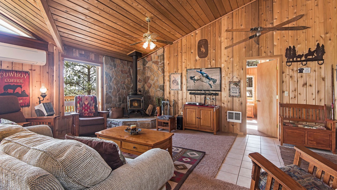 Photo of Livingroom in Sisters