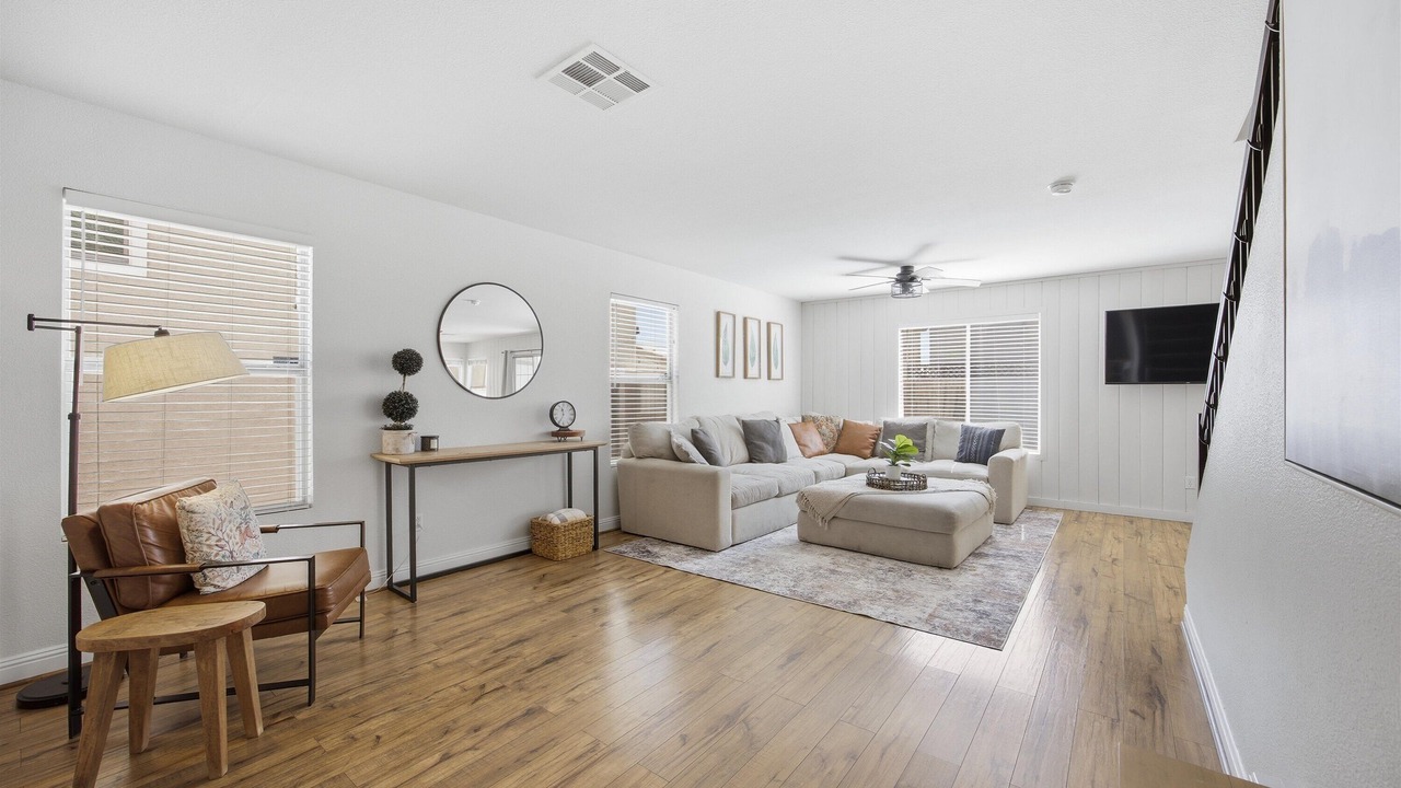 Photo of Livingroom in Centennial Hills